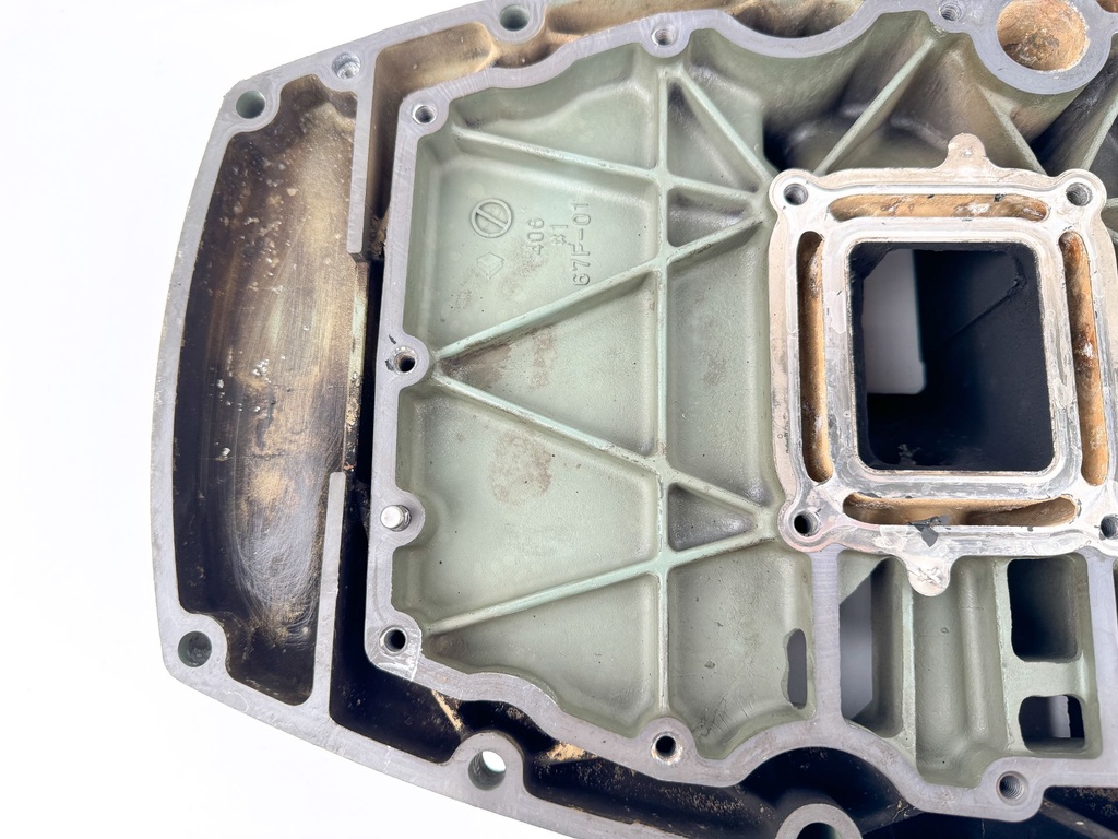 2005 Yamaha 75 HP 4 Stroke Outboard Exhaust Guide 6D8-41137-00-94 OEM