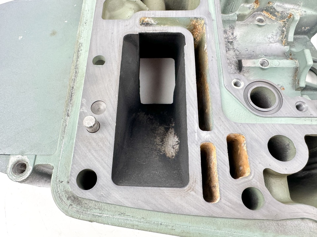 2005 Yamaha 75 HP 4 Stroke Outboard Exhaust Guide 6D8-41137-00-94 OEM