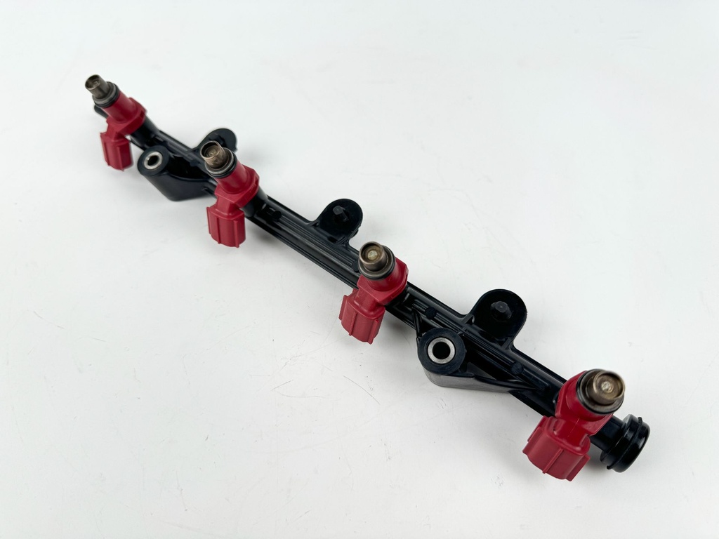 2005 Yamaha 75 HP 4 Stroke Outboard Fuel Injector Set W/ Rail 6D8-13761-00-00 OEM