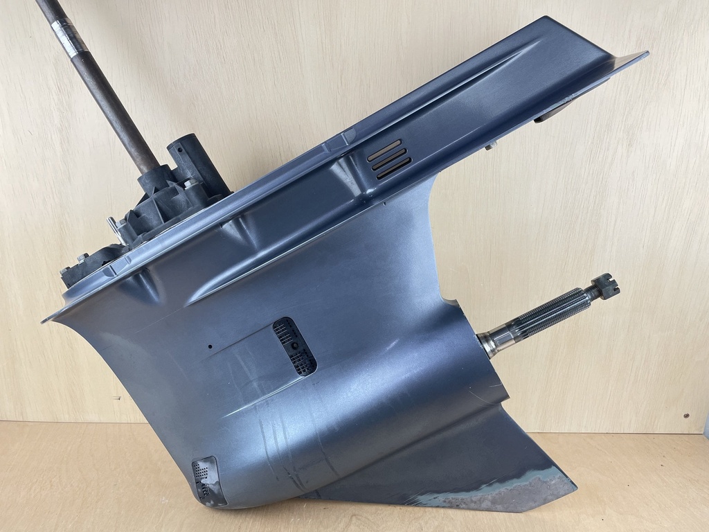 2009 Yamaha 350HP F350 Outboard 30" Lower Unit Gear Case Standard Rotation 6AW-45300-30-8D