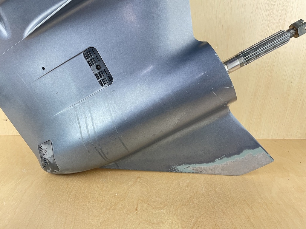 2009 Yamaha 350HP F350 Outboard 30" Lower Unit Gear Case Standard Rotation 6AW-45300-30-8D