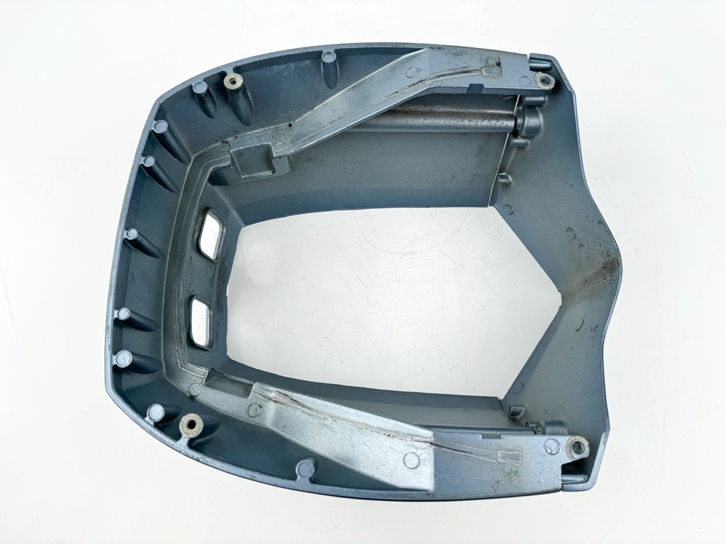 1989 Yamaha 130 HP 2 Stroke Outboard Lower Apron Cover 6E5-42741-00-EK OEM