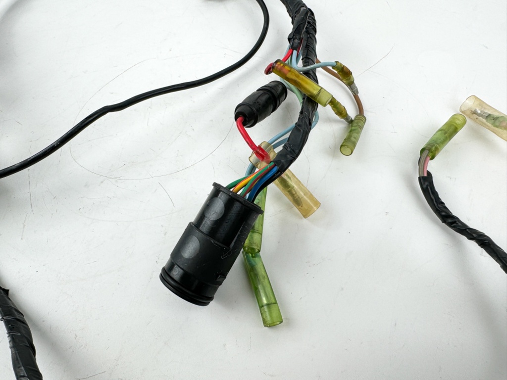 1989 Yamaha 130 HP 2 Stroke Outboard Engine Wire Harness 6E5-82590-12-00 OEM