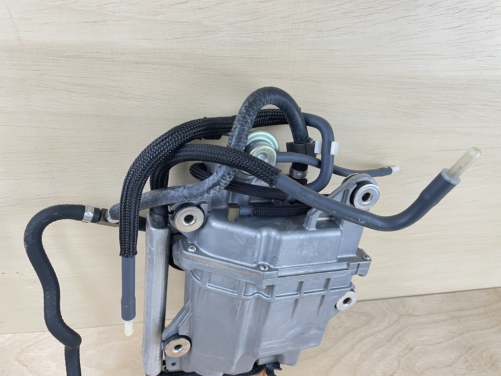 2009 Yamaha 350HP F350 Fuel VST Float Chamber Assembly 6AW-14180-01-00