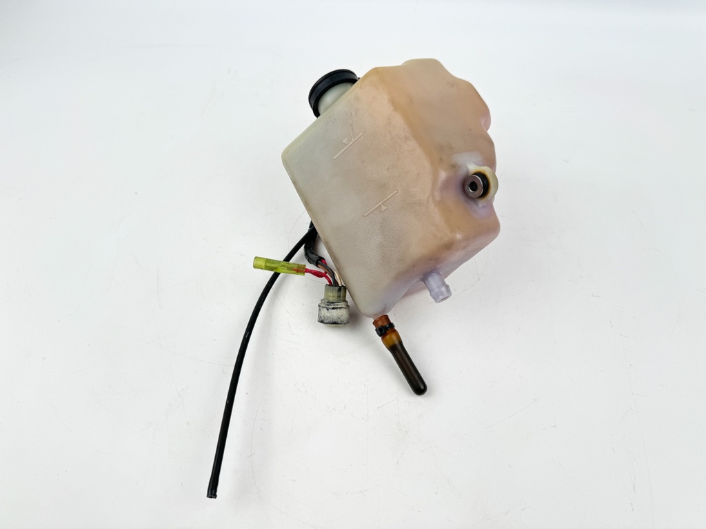 1989 Yamaha 130 HP 2 Stroke Outboard Oil Tank 6E5-21750-04-00 OEM