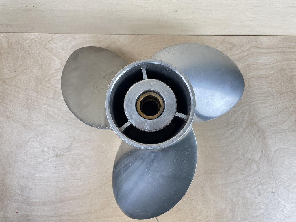 Yamaha Saltwater Series XL Stainless Steel Prop 16 1/4" x 19P F350 Hub