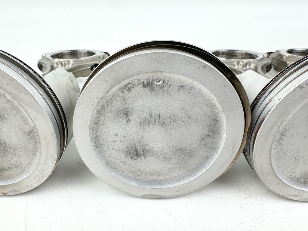 2014 Suzuki 175 HP 4 Stroke Outboard Piston & Connecting Rod Set 12111-96J01-0B0 OEM