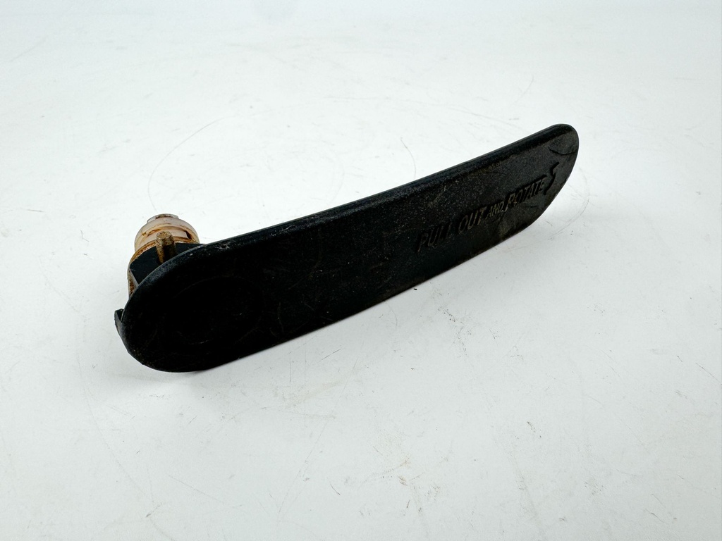 2019 Suzuki 150 HP 4 Stroke Outboard Starboard Latch Handle 61633-96J02 OEM