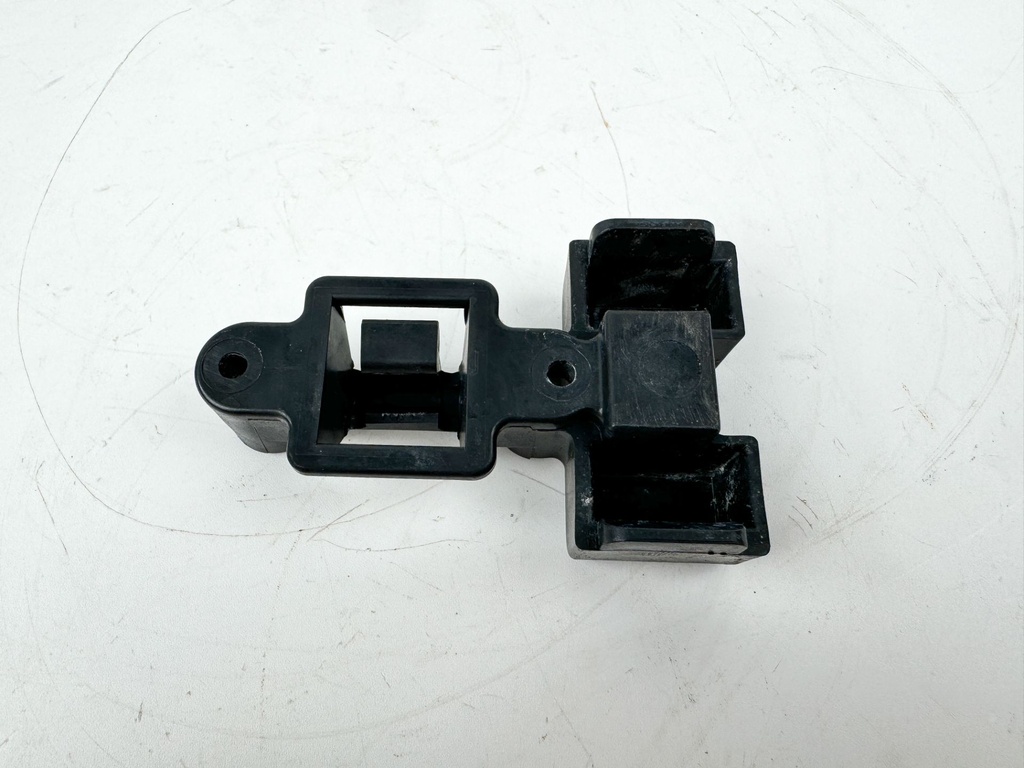 2019 Suzuki 150 HP 4 Stroke Outboard Front Latch Handle 61645-96J02 OEM