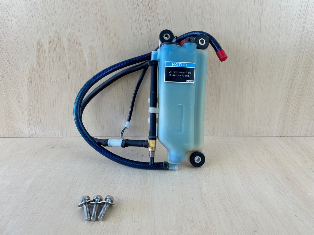 2003 Mercury 135HP Optimax 2 Stroke Outboard Oil Tank Reservoir Assembly 8M0063190