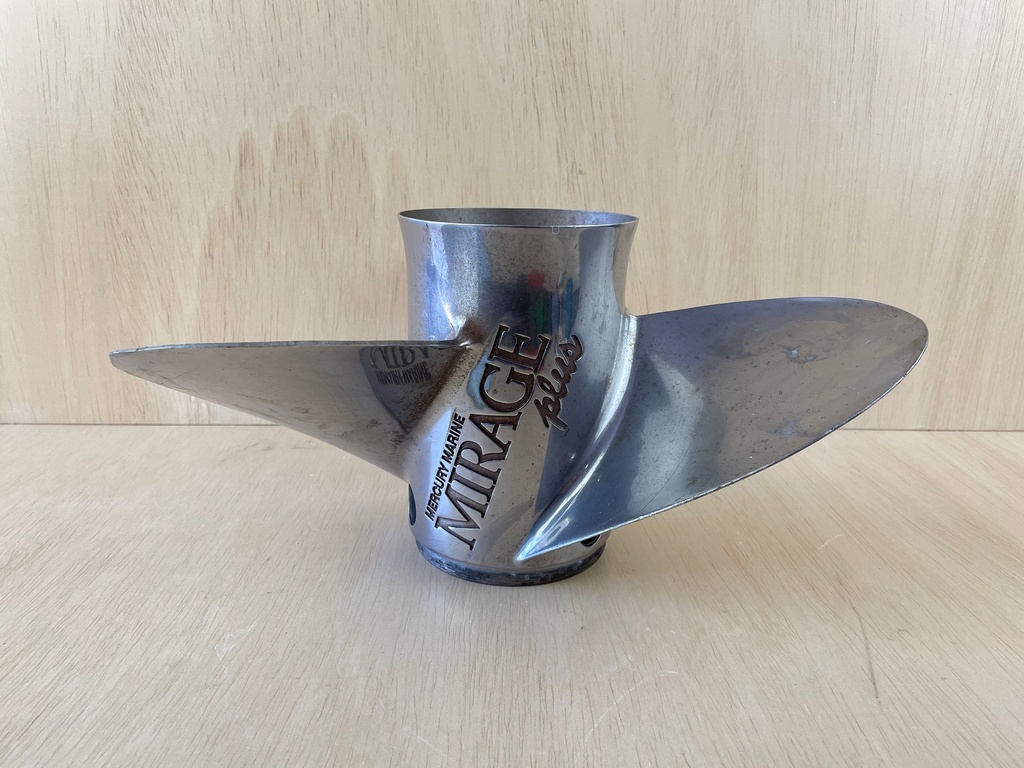 48-18278A46 15 1/2 x 17 Propeller Fit Mercury Outboard Engines 135-300 HP (RH)