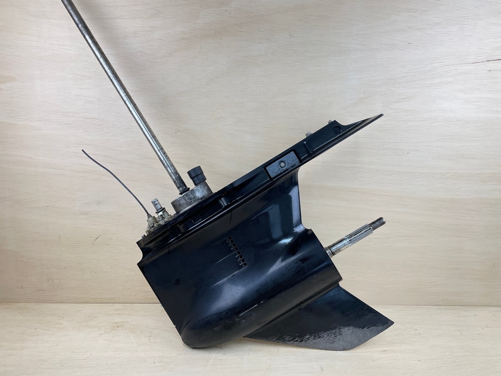 Mercury Verado L6 30" Shaft Lower Unit Gear Case Standard Rotation 880686T16