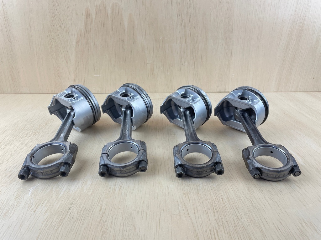 2012 Suzuki 140HP DF140 4 Stroke Outboard Piston Rod Assembly Set 12111-92J00