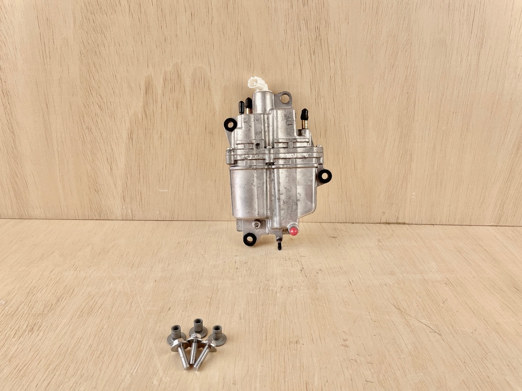 2012 Suzuki 140HP DF140 4 Stroke VST Fuel Vapor Separator Tank 15600-90J01