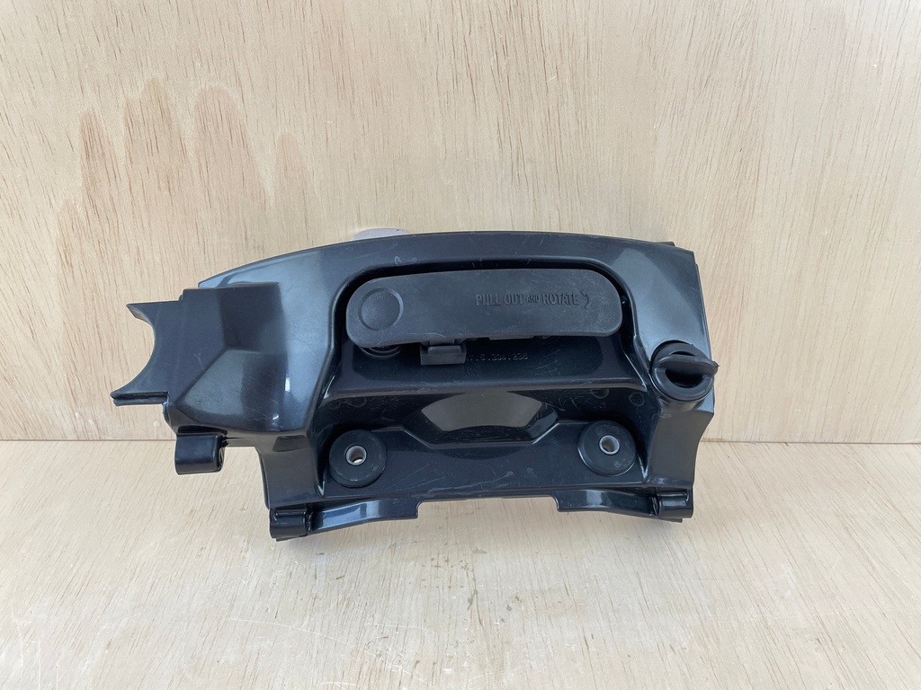 2014 Suzuki 150HP DF150 Outboard Engine Front Cowling Panel Cover Latch Assembly