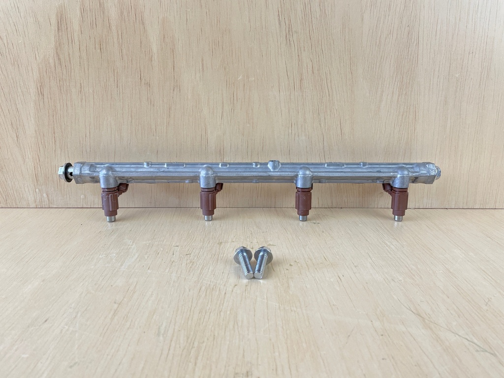 2014 Suzuki 150HP DF150 4 Stroke Outboard Engine Fuel Injector Set 15710-96J00