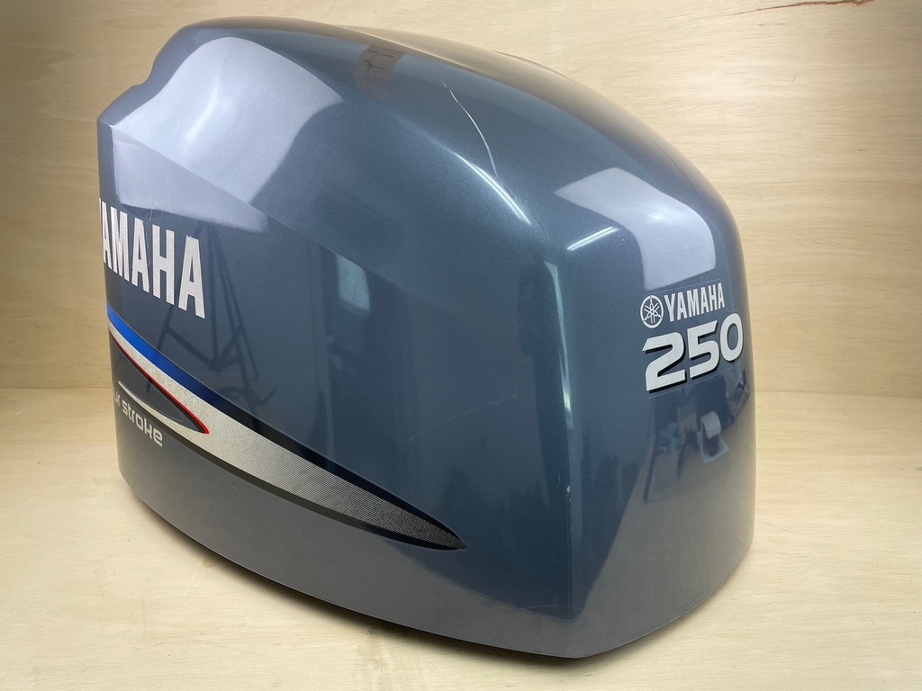 2006 Yamaha 250HP 4 Stroke Outboard Engine Top Cowling Cover 6P2-42610-01-8D