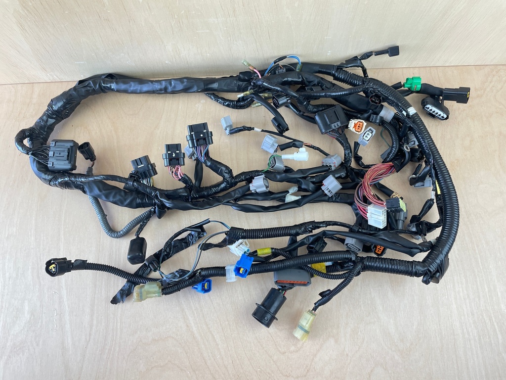 2007 Yamaha 250HP 4 Stroke Outboard Engine Wiring Harness 6P2-82590-30-00