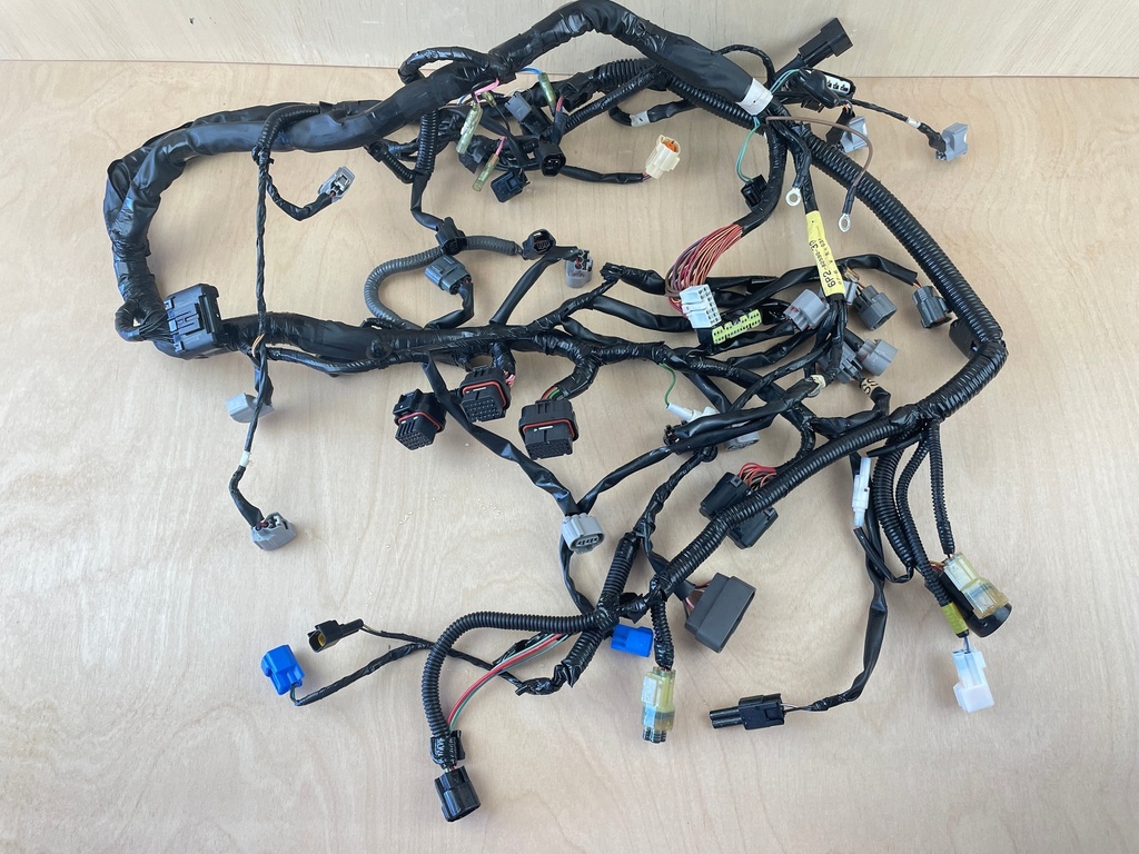 Yamaha 250HP 3.3L 4 Stroke Outboard Engine Wiring Harness 6P2-82590-30-00