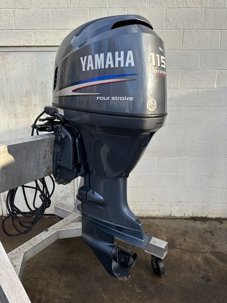 2009 Yamaha 115 HP 4 Stroke Outboard Engine Complete OEM