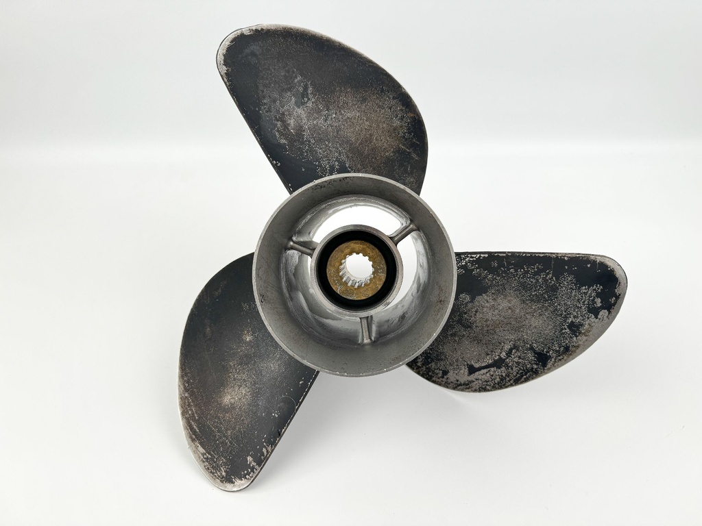Yamaha Prop Propeller 3 Blade 13 3/4" x 17P - M2 RH
