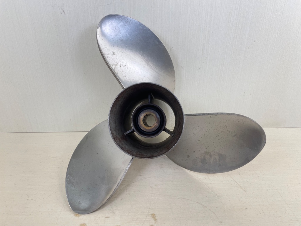 Yamaha Salt Water Series II Propeller Prop 3 x 15 1/4" x 19P RH