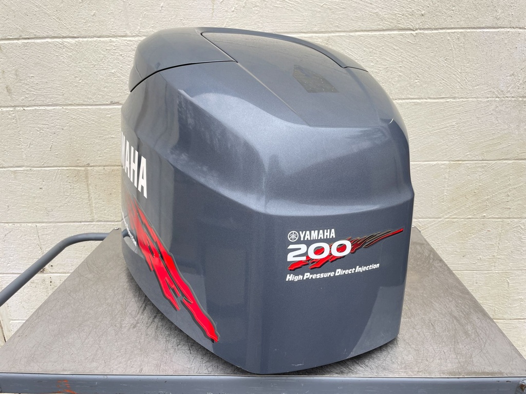 2001 Yamaha 200 HP 2 Stroke HPDI Outboard Top Cowling 68F-42610-40-4D