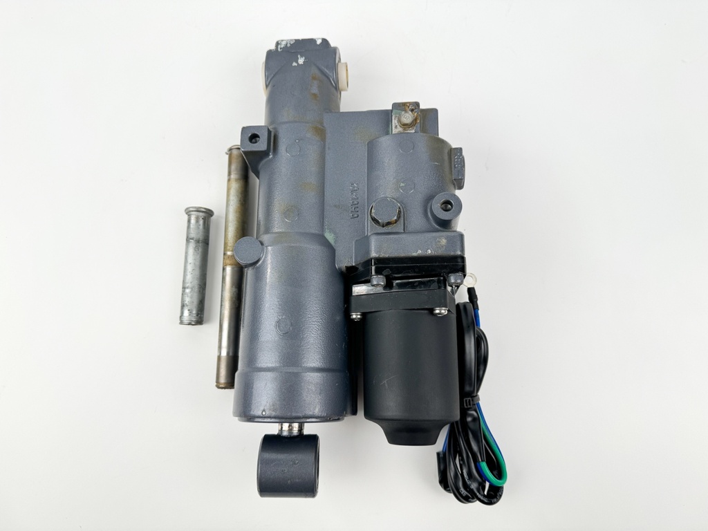 Yamaha 75 90 HP 4 Stroke Outboard Power Trim Tilt Unit 6D8-43800-00-4D