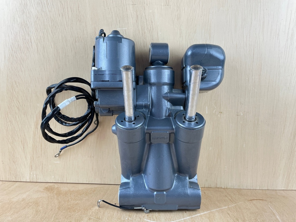 Yamaha 150HP Outboard Engine Power Trim & Tilt Unit Assembly 63P-43800-23-00