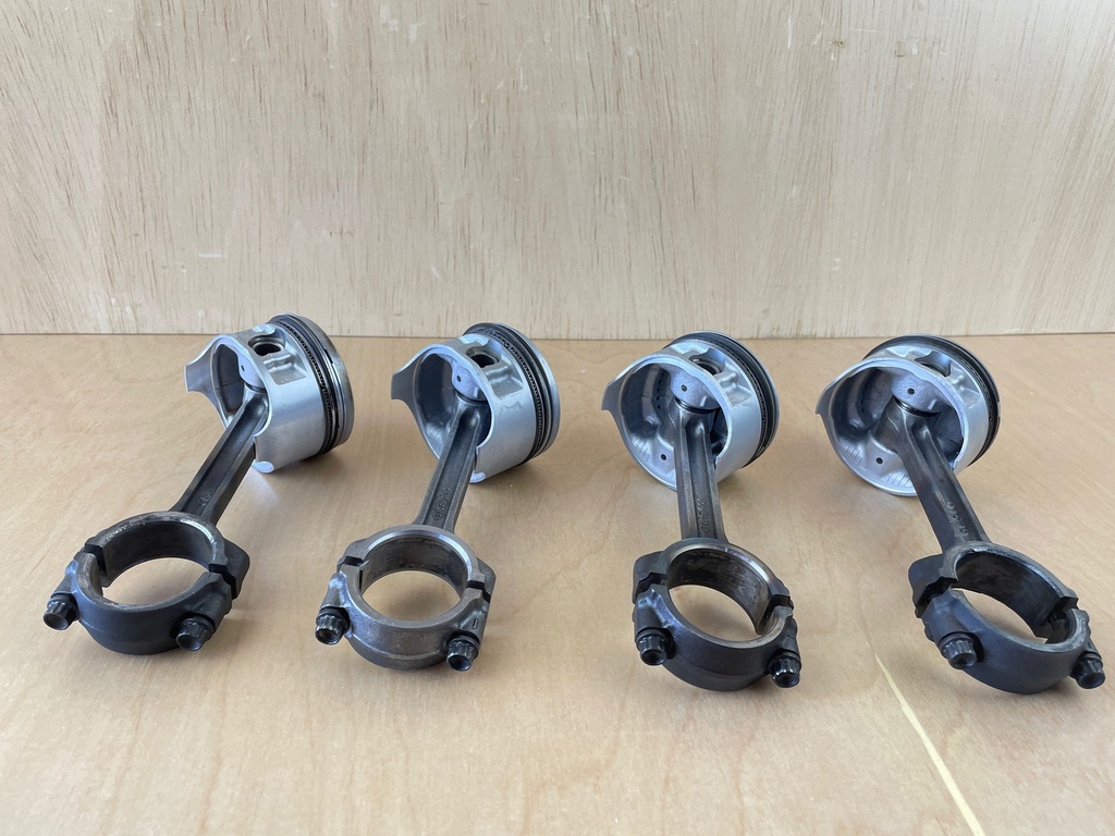 2014 Yamaha 70HP 4 Stroke Outboard Piston & Connecting Rod Set 6CJ-11631-00-96