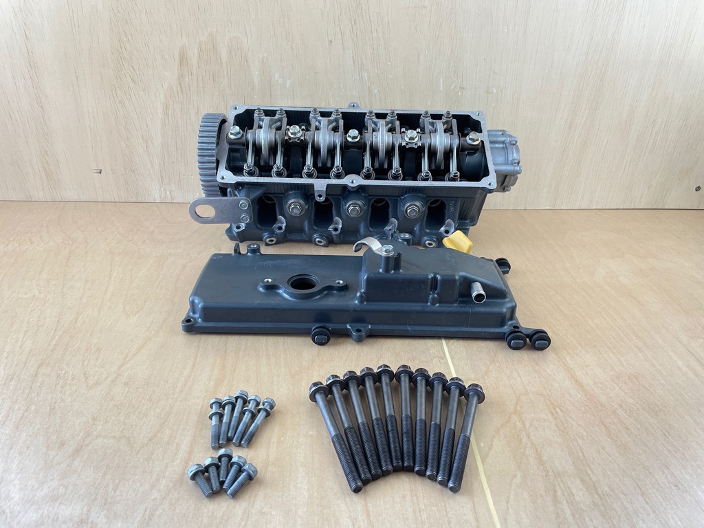 2014 Yamaha 70HP 4 Stroke Outboard Cylinder Head Assembly 6CJ-W009A-01-9S