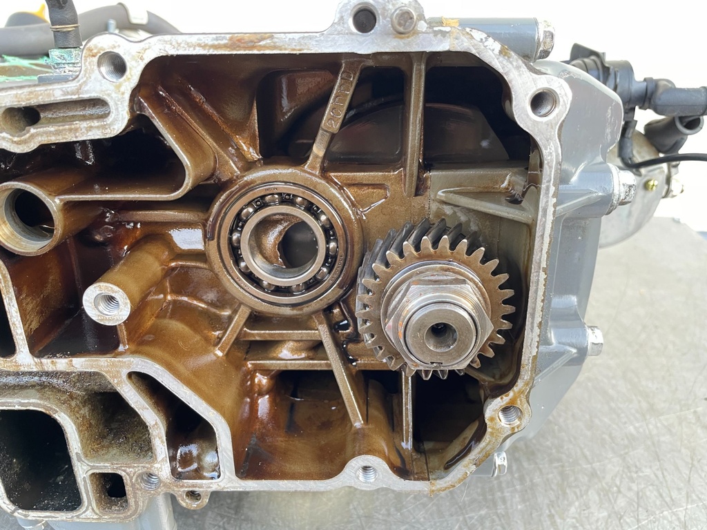 12000-ZV5-010ZA Honda 97-03 4 Stroke Outboard Powerhead Crankcase Complete 40 50 HP