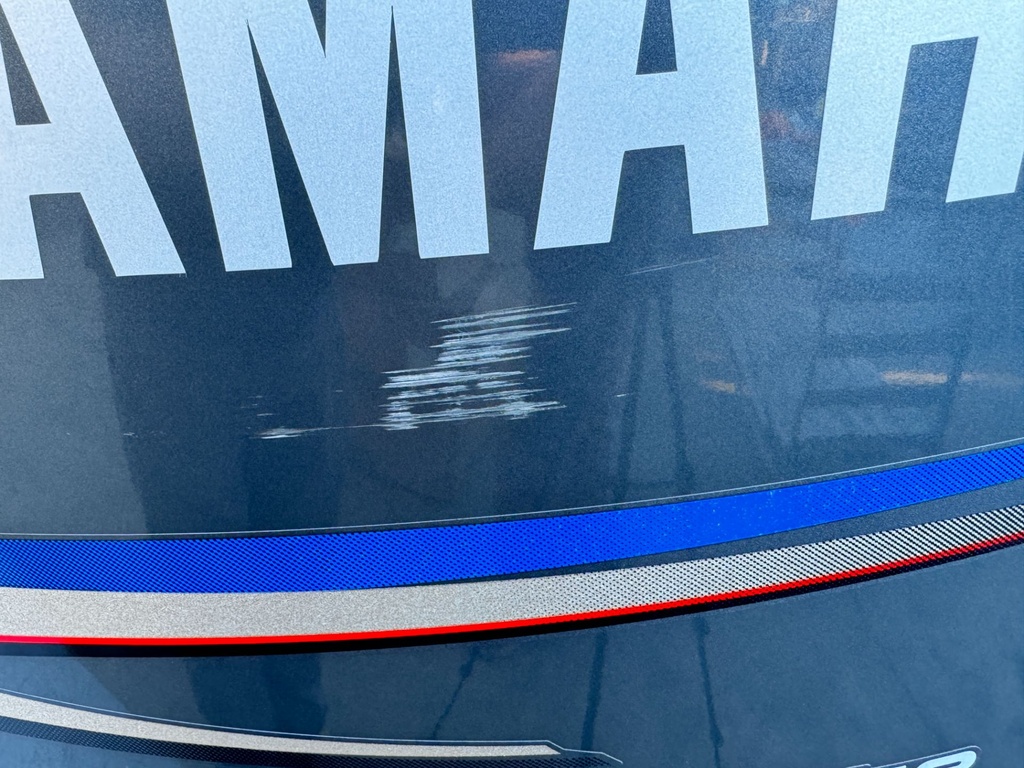 2004-2011 Yamaha 150HP 4 Stroke Outboard Top Cover Cowling Hood