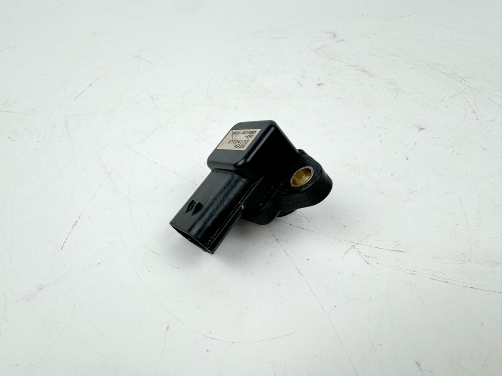 2005 Yamaha 115 HP 4 Stroke Outboard MAP Pressure Sensor 68V-82380-00-00