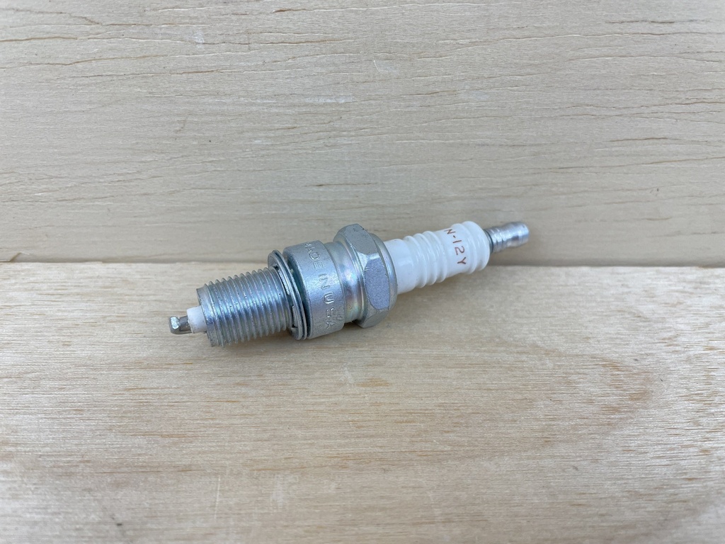 Champion N-12Y Spark Plug Brand New OEM