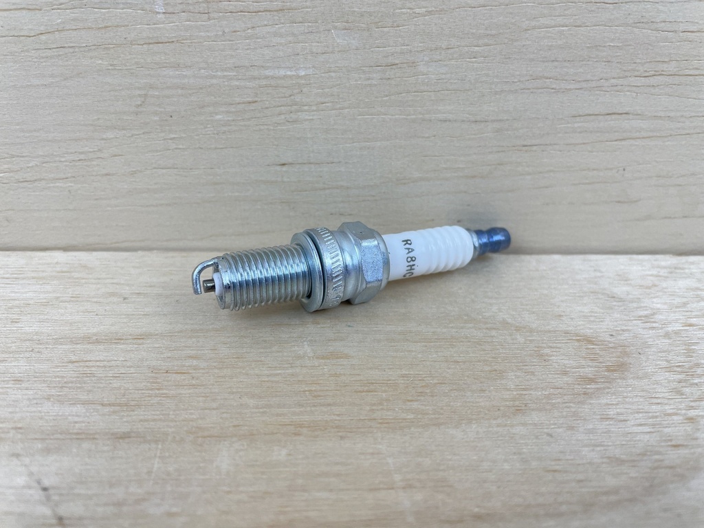 Champion RA8HC Spark Plug Brand New OEM