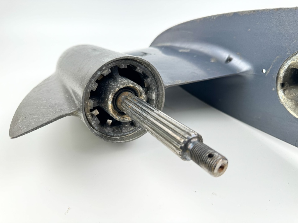 2010 + Yamaha F70 70HP 4 Stroke Outboard F70LA 20" Lower Unit - For Parts