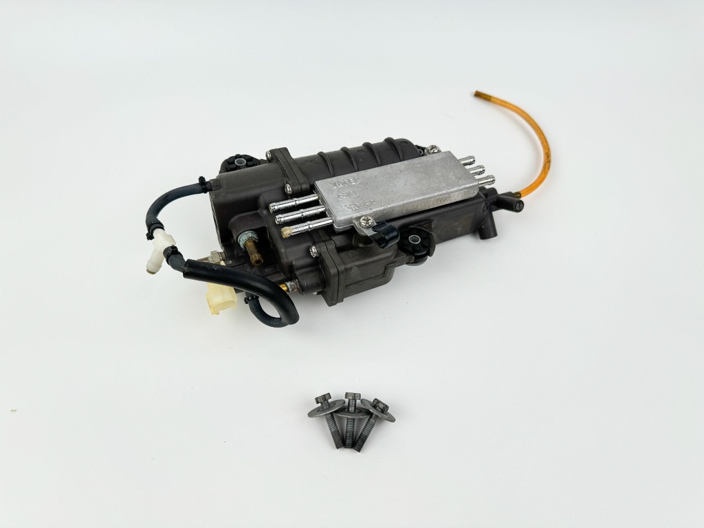 2012 Yamaha 70 HP 4 Stroke Outboard VST Float Chamber Assembly 6CJ-14180-10-00