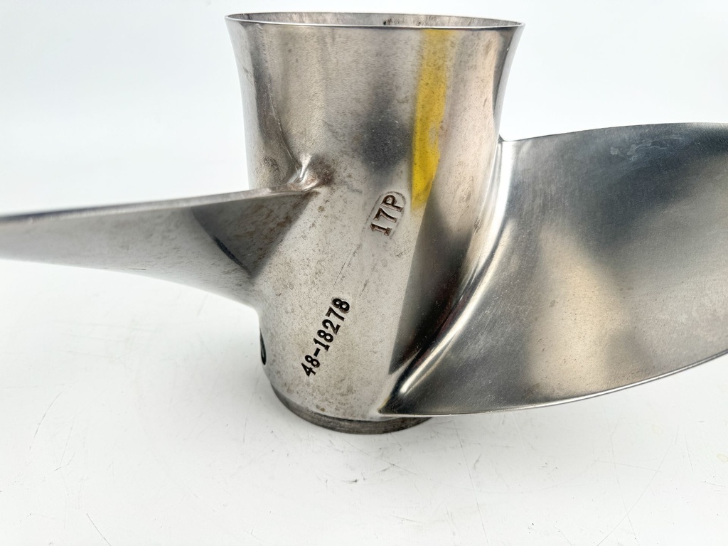 Mercury 48-18278A46 15 1/2 x 17 Propeller Outboard Engine Standard Rotation RH