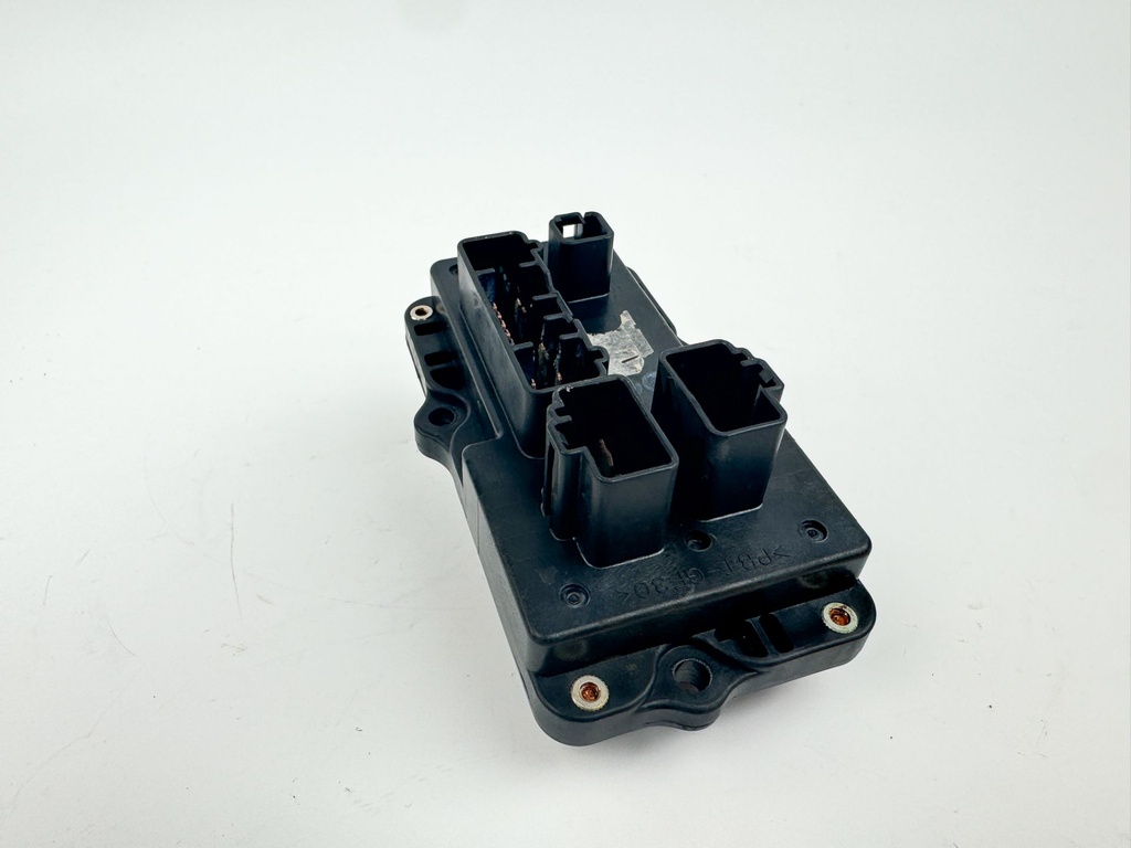 2018 Yamaha 150 HP 4 Stroke Outboard Fuse Box 63P-82170-02-00 OEM