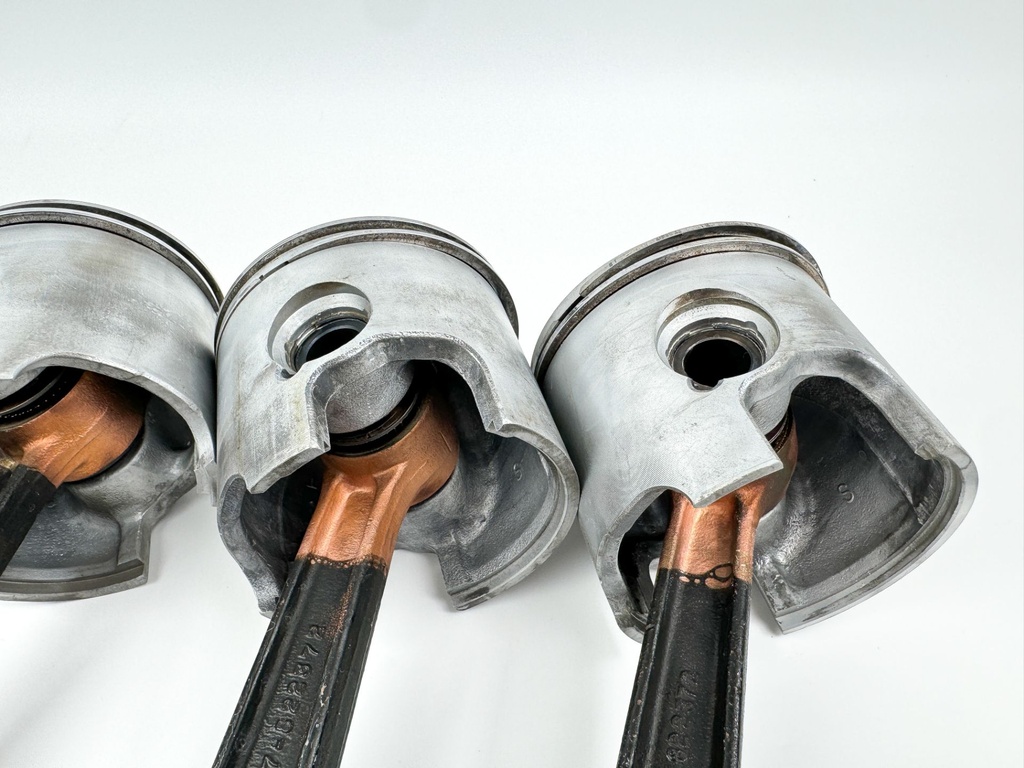 2000 Mercury 200 HP 2 Stroke Outboard Piston & Connecting Rod Set 859297T2 OEM