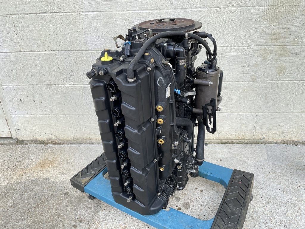 2005 Mercury 225HP Verado 4 Stroke Powerhead Crankcase Assembly 895247A06