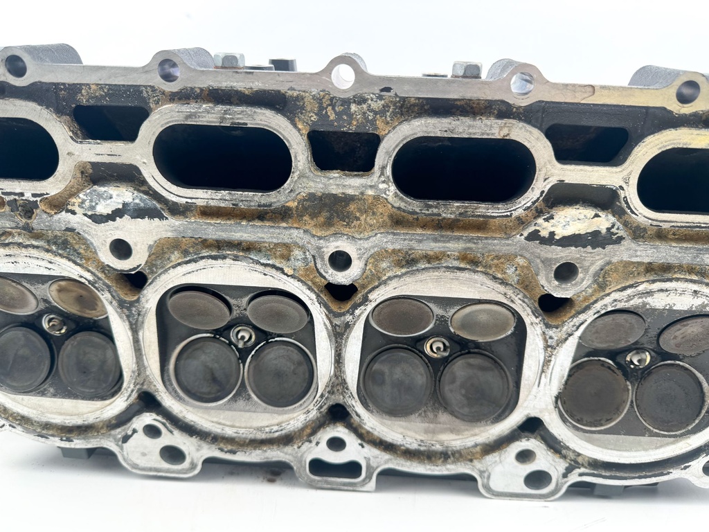 04-07 Yamaha 150HP 4 Stroke Outboard Cylinder Head Complete 63P-W009A-02-9S