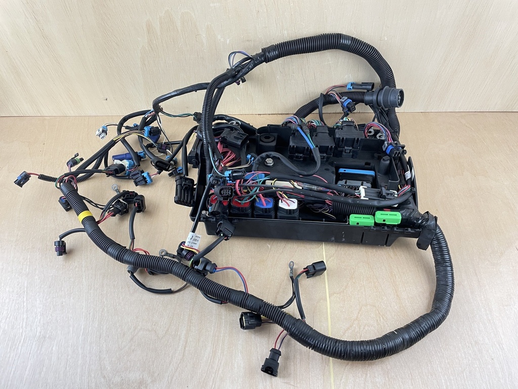 2004 Mercury Verado 225HP Outboard Engine Wiring Harness 880616T04