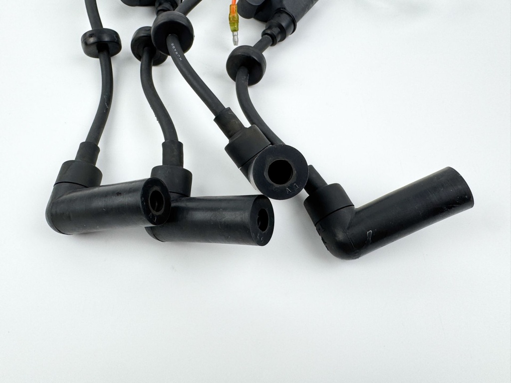 1999 Yamaha 50 HP 4 Stroke Outboard Ignition Coil Set 62Y-85570-00-00 OEM