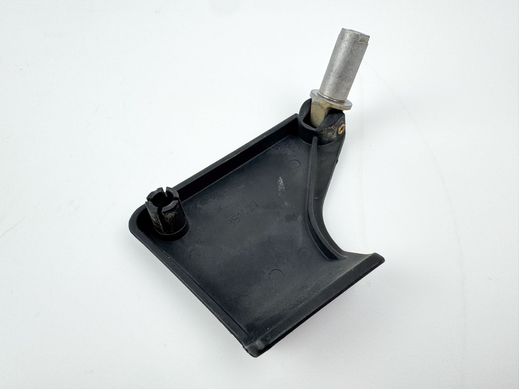 2012 Evinrude 250 HP 2 Stroke Etec Outboard Starboard Latch Handle 5005708 OEM