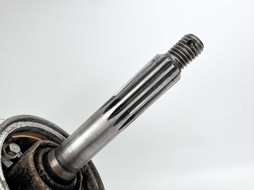 1989-92 Johnson 40 HP 2 Stroke Outboard 20" Lower Unit Gear Case 0433341