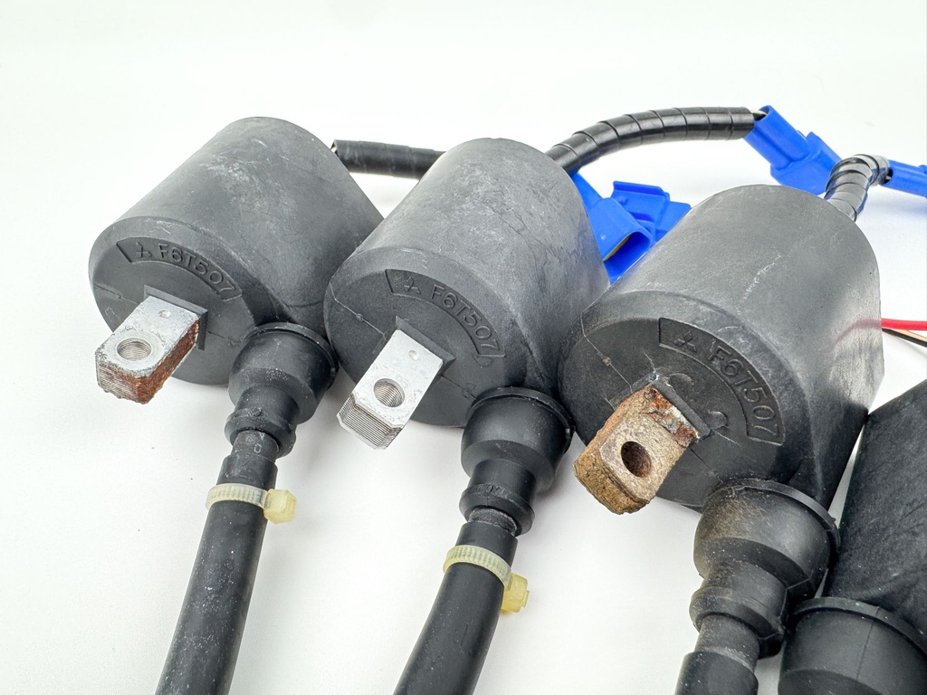 04-09 Yamaha 200 225 250 300 HP HPDI 2 Stroke Ignition Coil Set 60V-82310-00-00