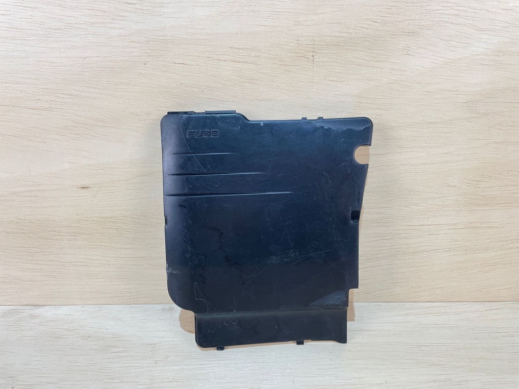 2003 Suzuki 140HP DF140 Engine Fuse Box Cover 32891-90J00