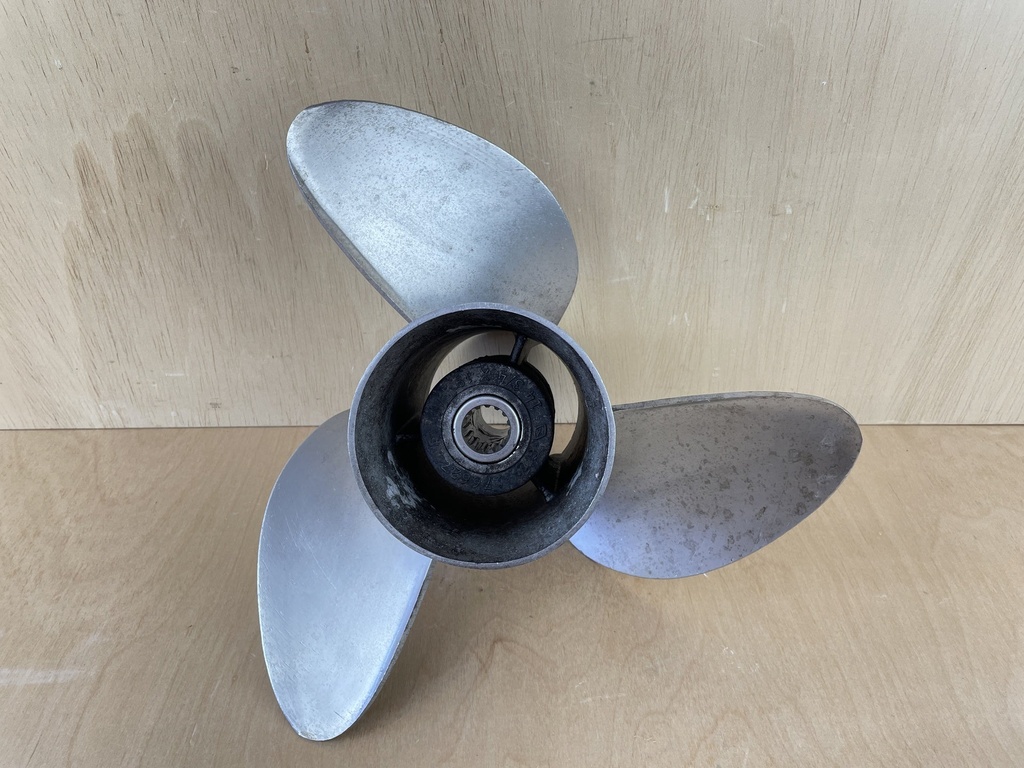 Evinrude Johnson OMC Viper Stainless Steel Prop Propeller 14 3/4" x 19P RH